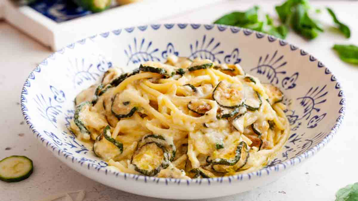 spaghetti aux courgettes et fromage