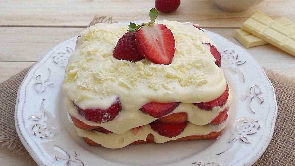 Tiramisu aux fraises mascarpone et chocolat blanc