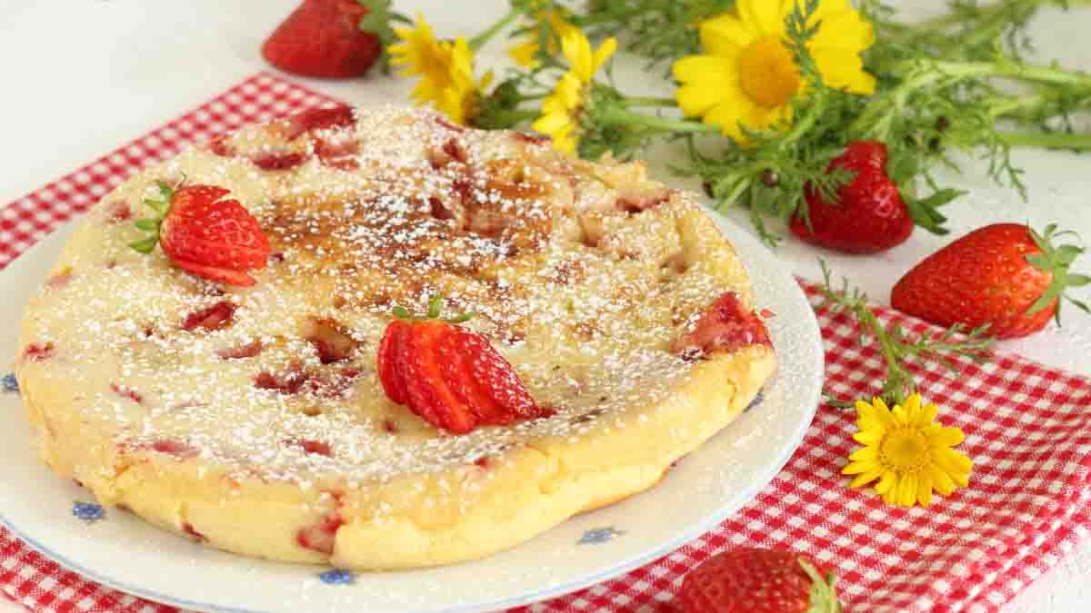 Pancake épais aux fraises