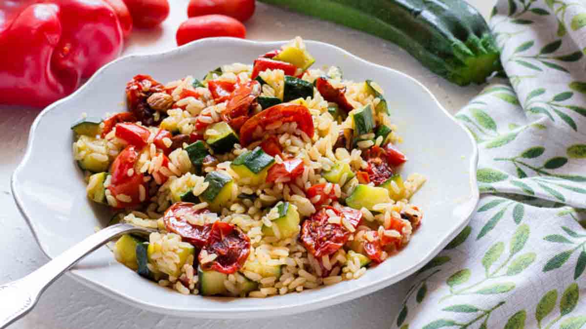 Salade de riz complet aux légumes